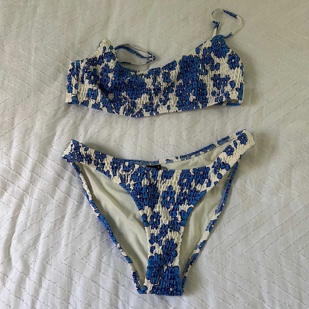 Triangl bikini hardly ever worn